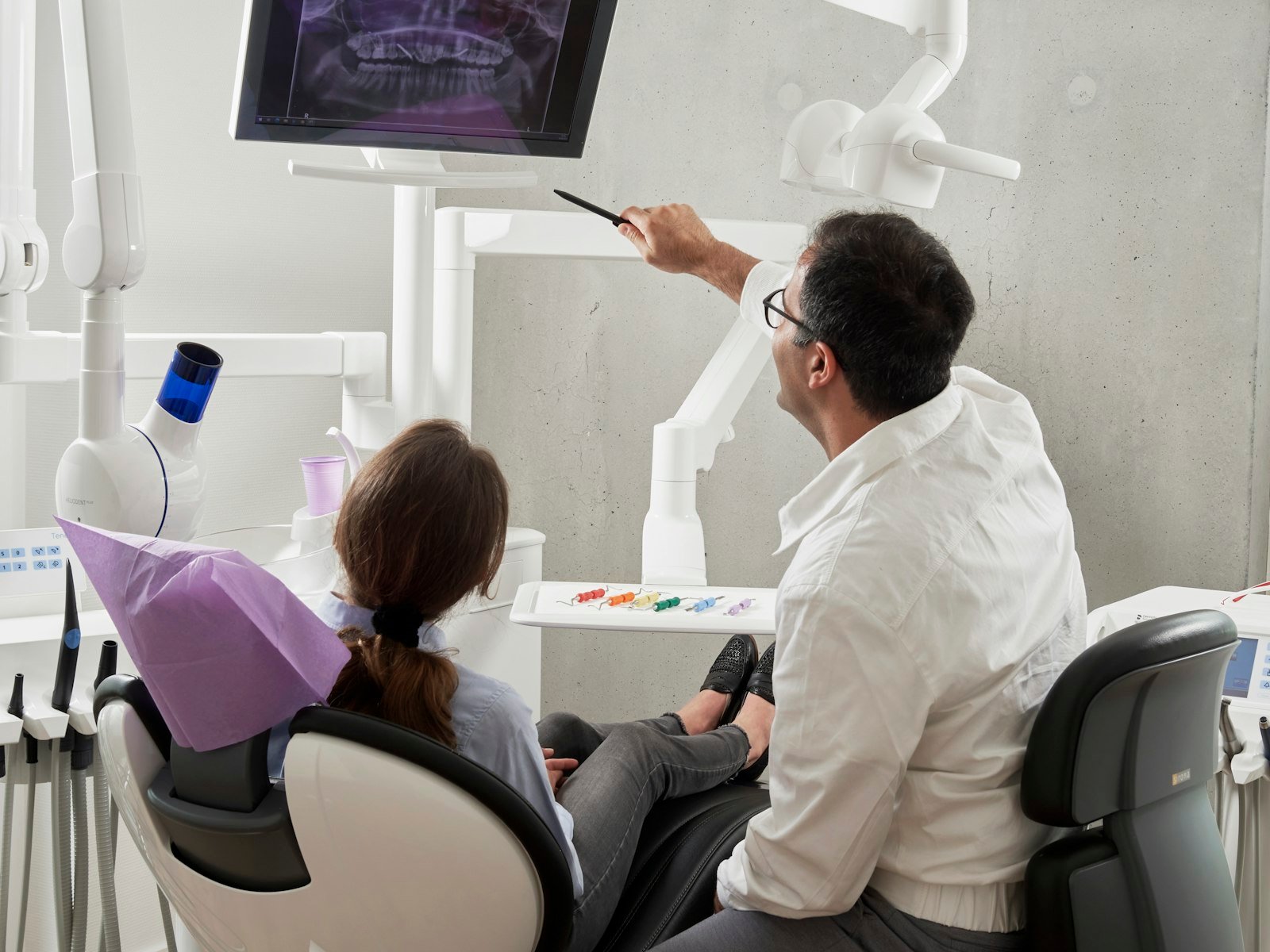 Dentista en la consulta